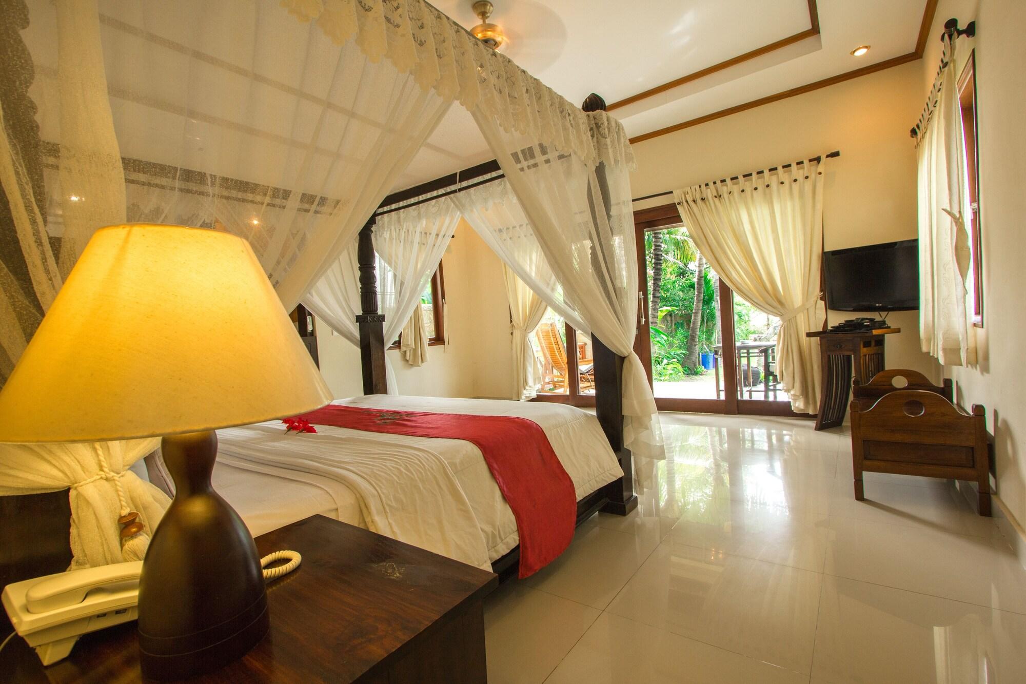 Arya Amed Beach Resort And Dive Center Екстер'єр фото