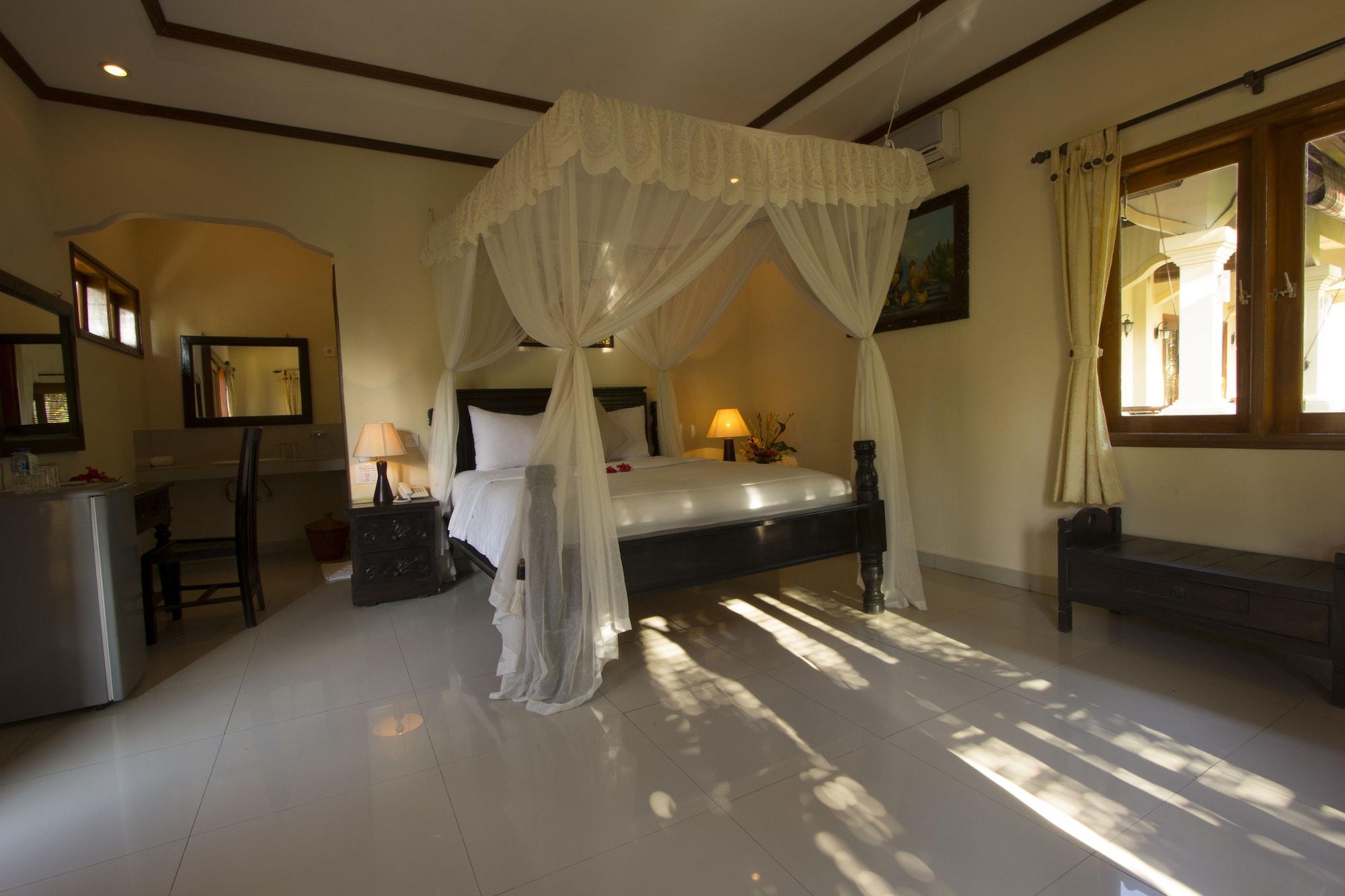 Arya Amed Beach Resort And Dive Center Екстер'єр фото