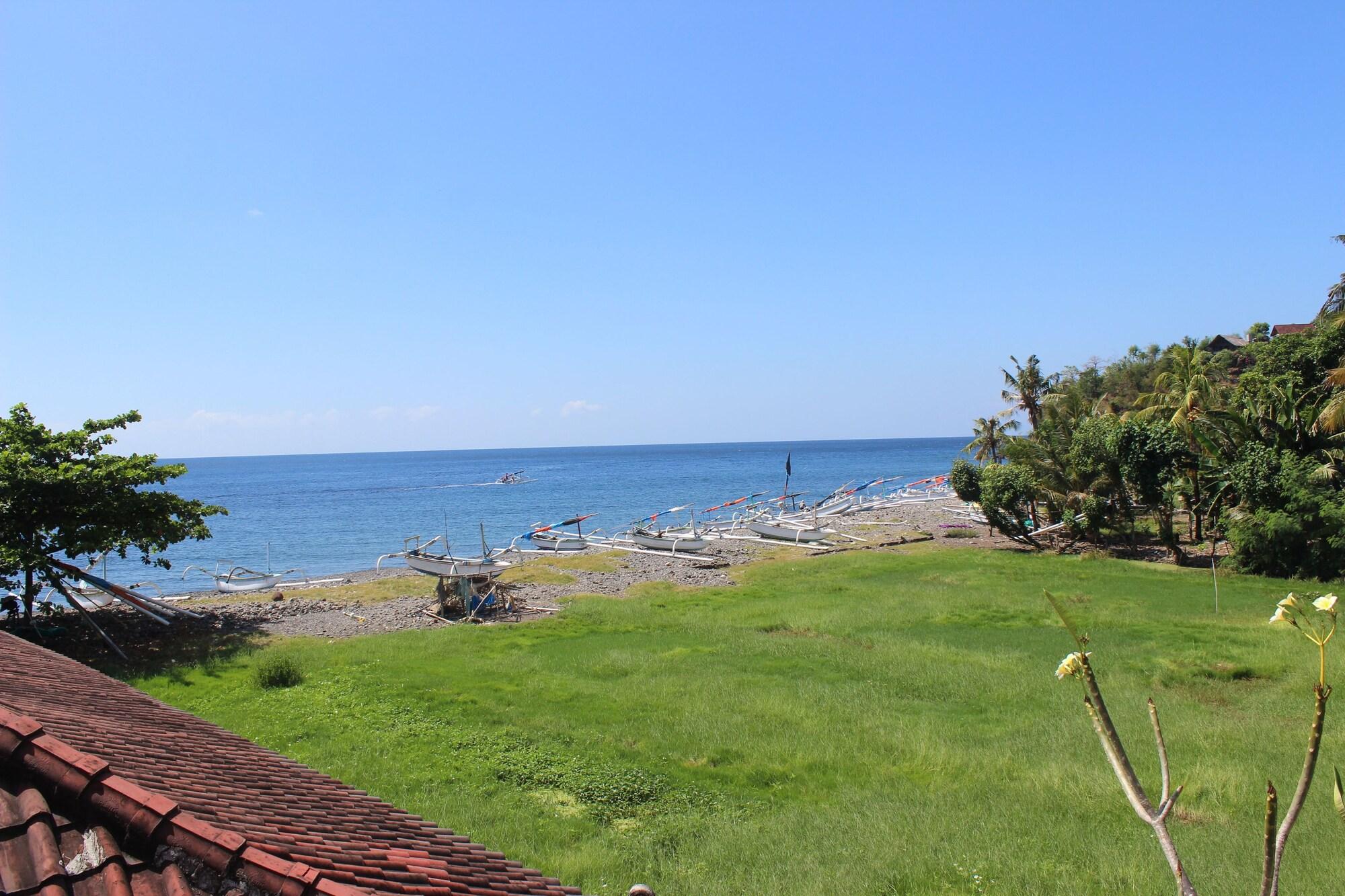 Arya Amed Beach Resort And Dive Center Екстер'єр фото