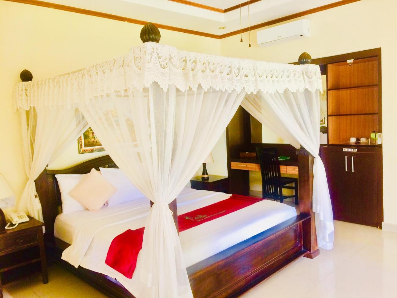 Arya Amed Beach Resort And Dive Center Екстер'єр фото